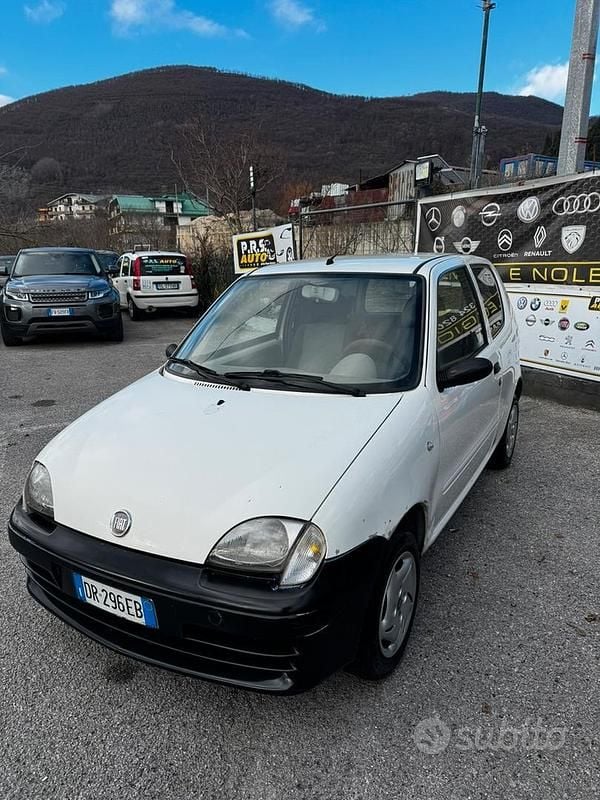 Usata Fiat 600 54 CV (39 kW) 2009 Bianco Utilitaria