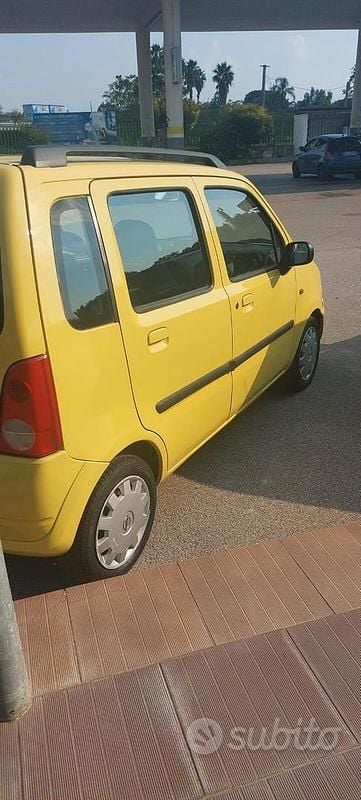 Usata Opel Agila Club 80 CV (58 kW) 2005 Giallo Utilitaria