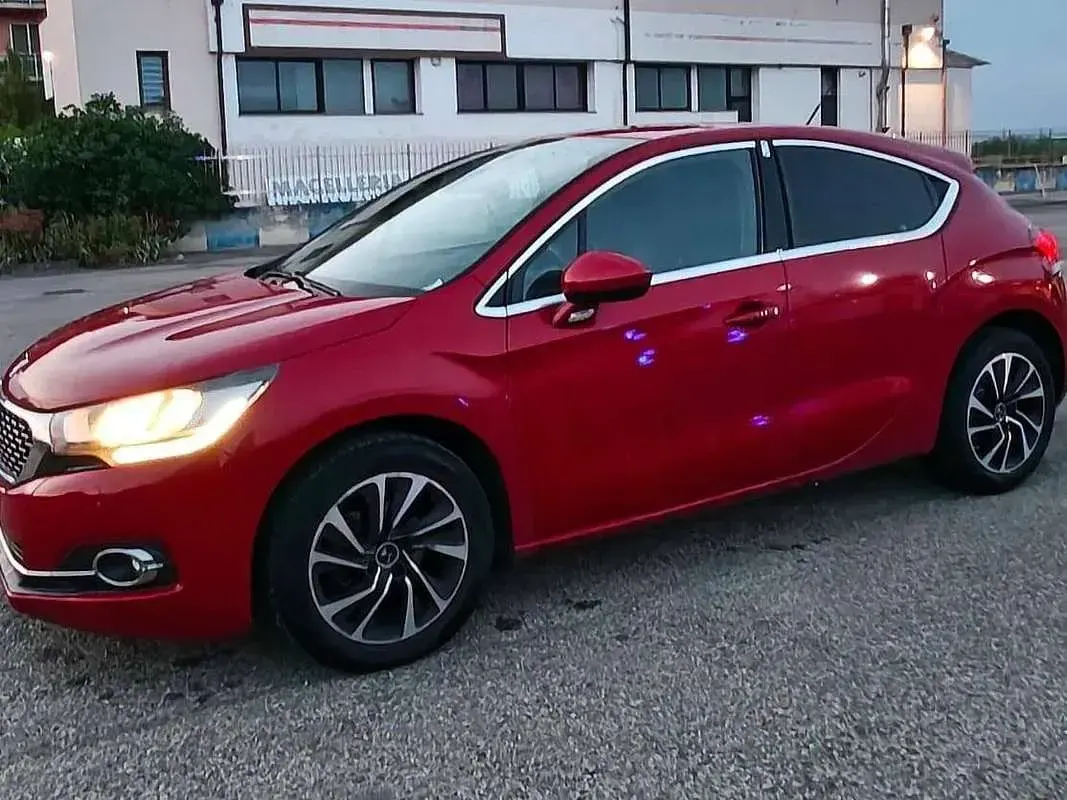 Usata DS Automobiles DS4 Business 120 CV (88 kW) 2015 Rosso Berlina