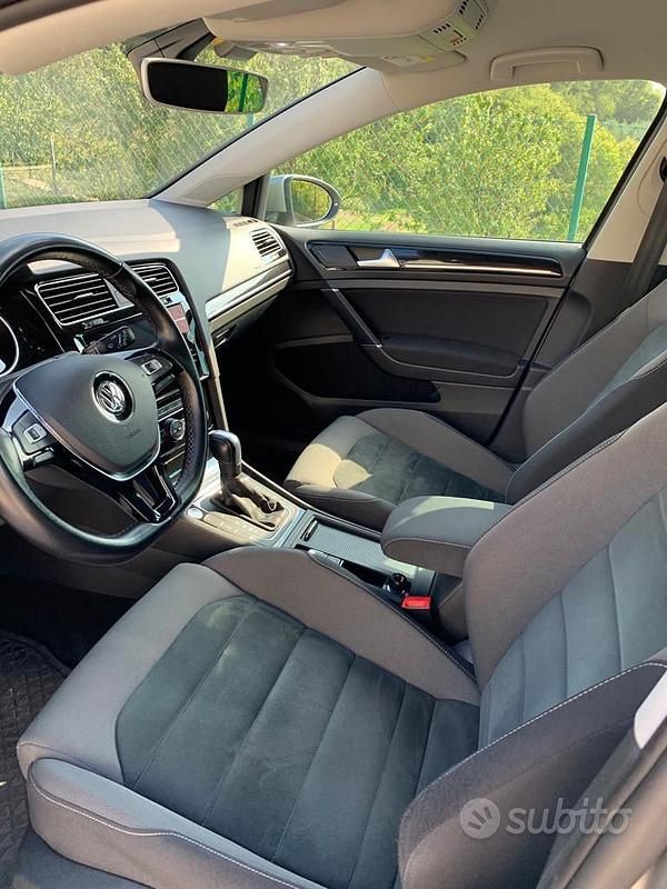 Occasion VW Golf VIII Executive 131 ch (96 kW) 2020 Gris Berline