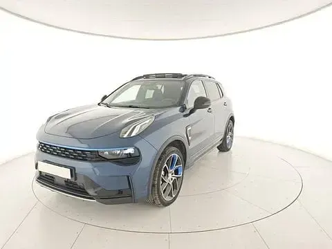 Begagnad Lynk & Co 01 261 HK (191 kW) 2023 Blå SUV