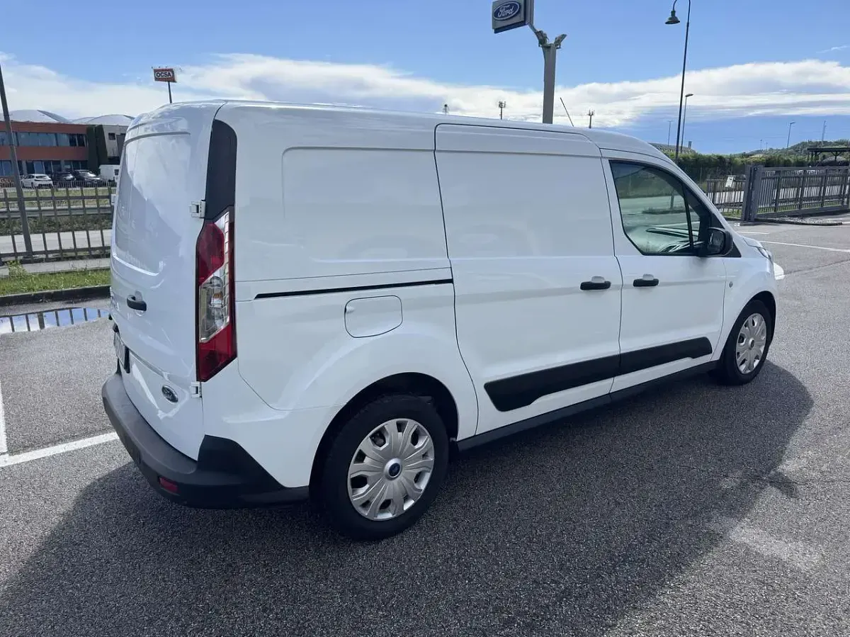 Usata Ford Transit Trend 101 CV (74 kW) 2023 Frozen white Furgone