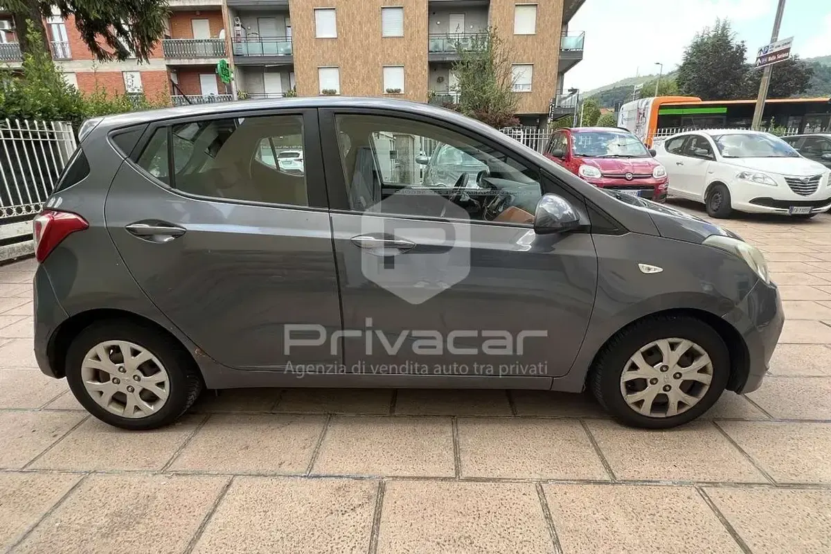 Usata Hyundai i10 65 CV (47 kW) 2014 Grigio Utilitaria