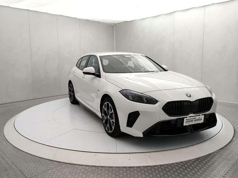 Bianco Usata 2025 BMW 118 M Sport Due volumi | 36.500 € (Buon prezzo) - Immagine 1/4