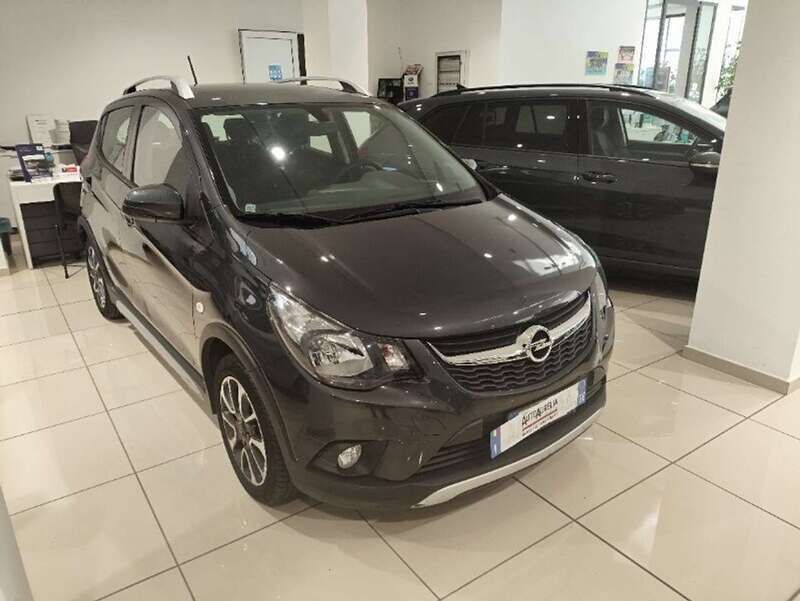 .grigio scuro met Usata 2019 Opel Karl Rocks Due volumi | 9500 € (Buon prezzo) - Immagine 1/4
