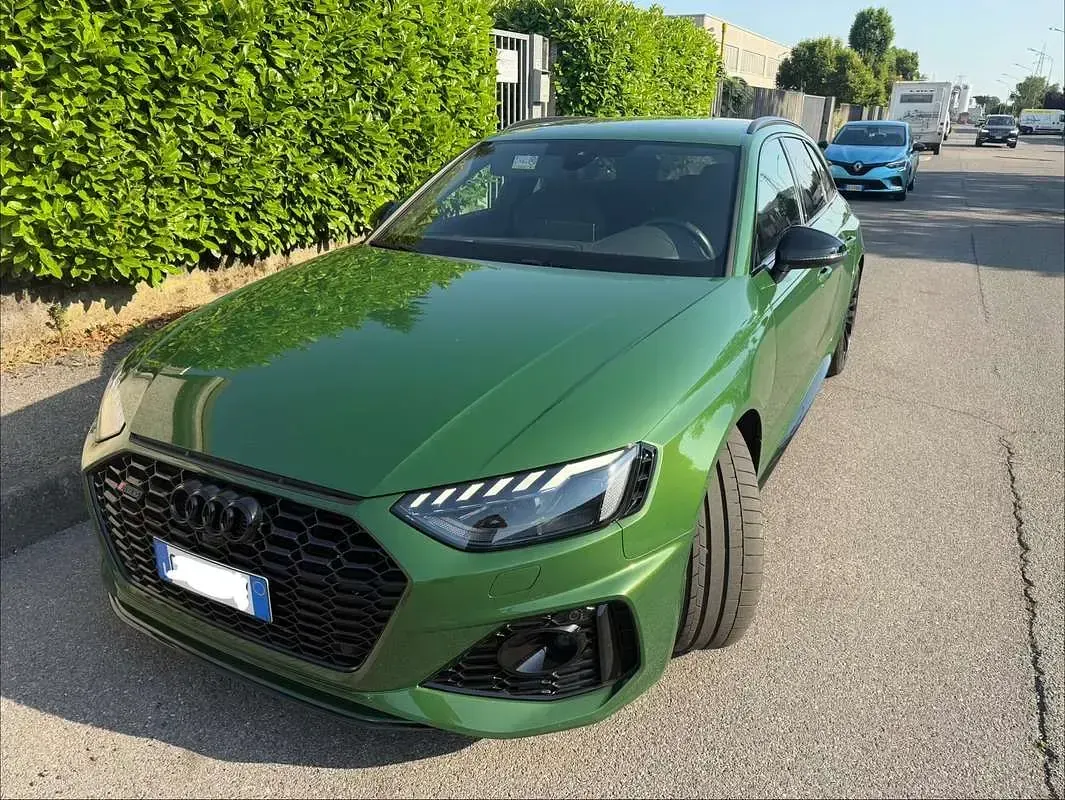 Usata Audi RS4 450 CV (330 kW) 2021 Verde Station wagon