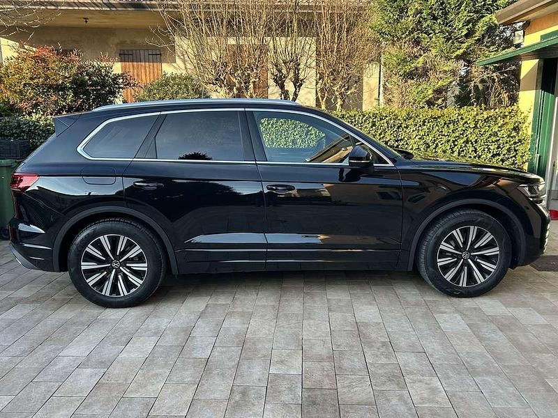 Usata VW Touareg Elegance 231 CV (169 kW) 2024 SUV