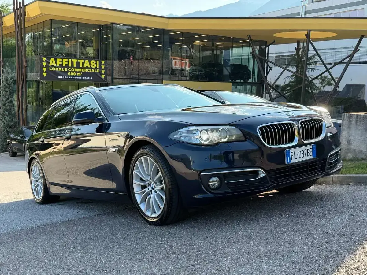 Usata BMW 520 190 CV (139 kW) 2017 Blu/azzurro Station wagon