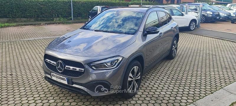 Gray Usata 2021 Mercedes GLA200 SUV | 27.500 € (Super prezzo) - Immagine 1/4