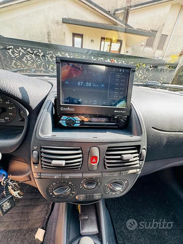 Usata Fiat Brava 80 CV (58 kW) 2001 Verde Utilitaria