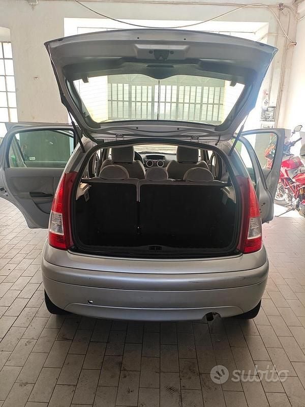 Usata Citroën C3 Exclusive 73 CV (53 kW) 2006 Grigio Berlina