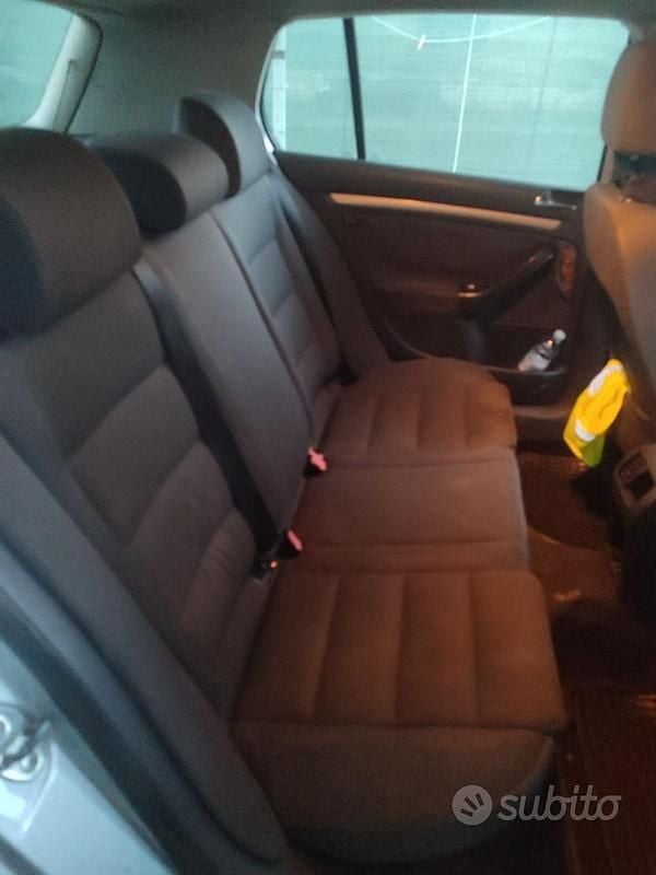 Usata VW Golf IV 140 CV (102 kW) 2004 Grigio Berlina