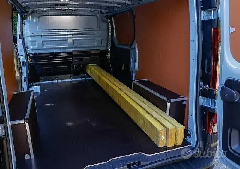 Nuova Renault Trafic 110 CV (80 kW) 2026 Grigio Monovolume