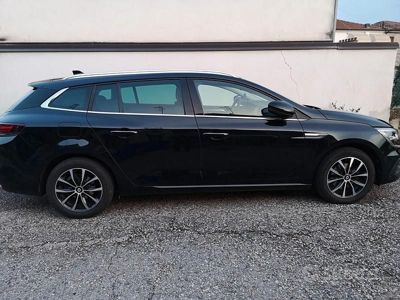 Usata Renault Mégane IV 115 CV (84 kW) 2023 Nero Station wagon