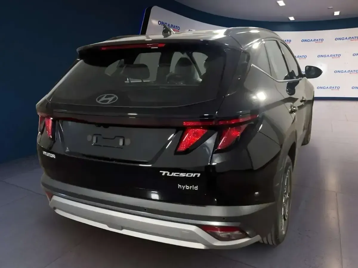 Nuova Hyundai Tucson Blackline 136 CV (100 kW) 2026 Nero SUV