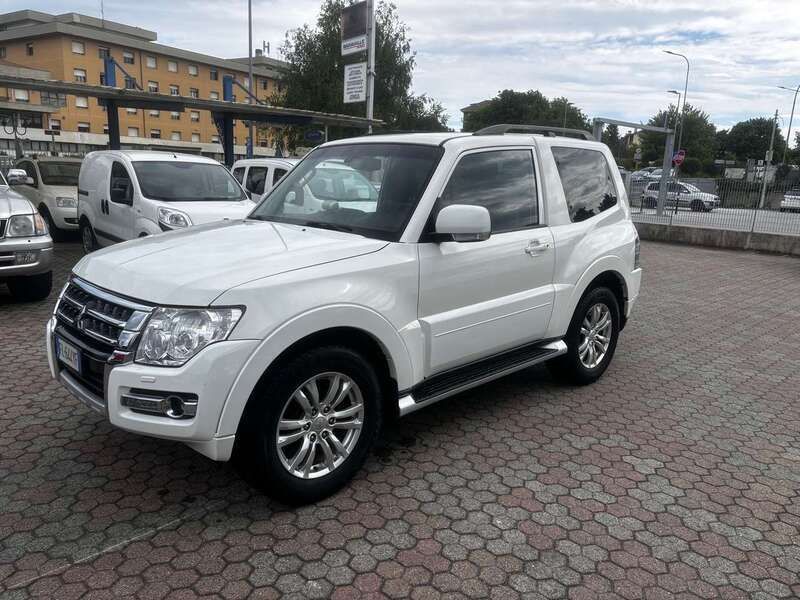 Other Usata 2017 Mitsubishi Pajero SUV | 22.900 € (Super prezzo) - Immagine 1/4