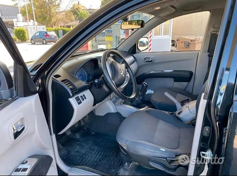 Usata Mitsubishi L 87 CV (63 kW) 2007 Cabrio