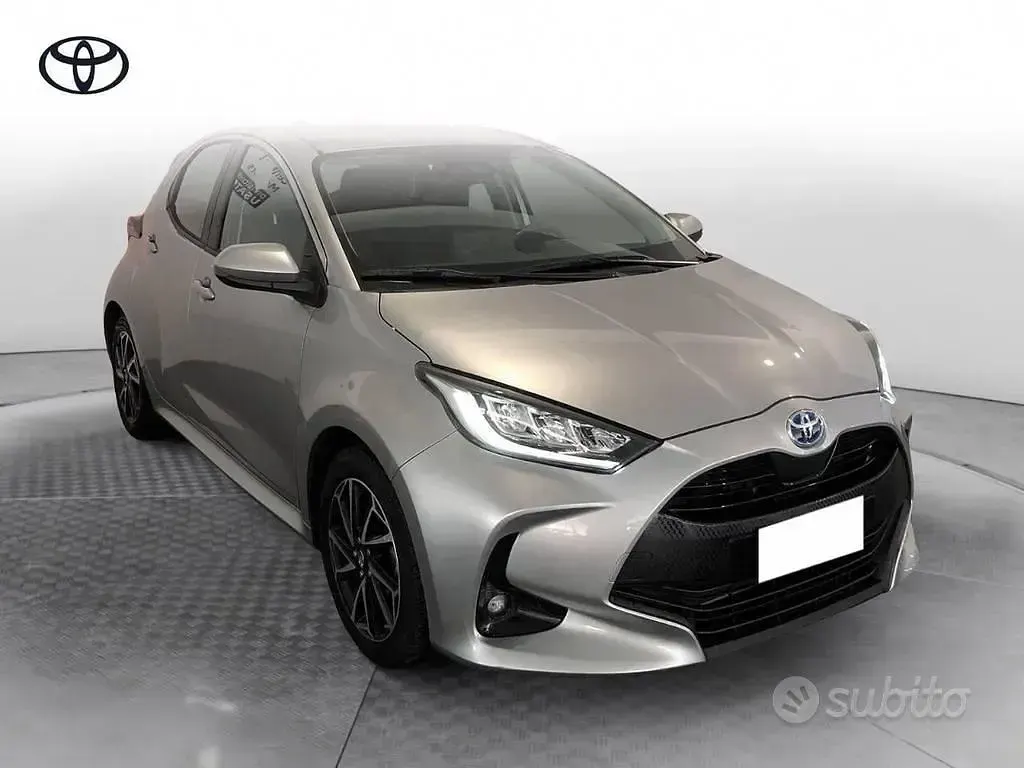 Second-hand Toyota Yaris Hybrid Trend 116 CP (85 kW) 2022 Albastru Berlinǎ