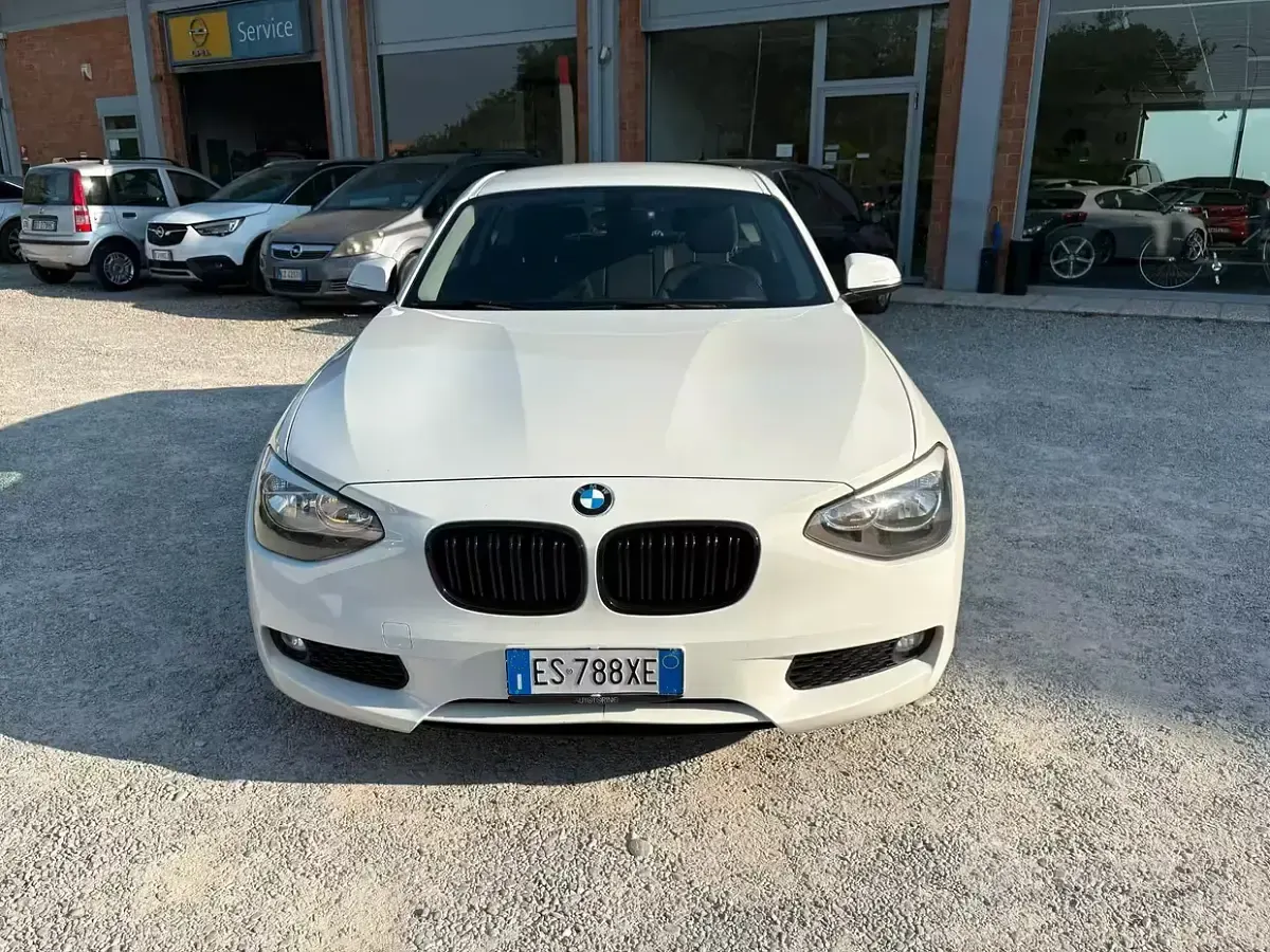 Usata BMW 120 184 CV (135 kW) 2013 Bianco Utilitaria