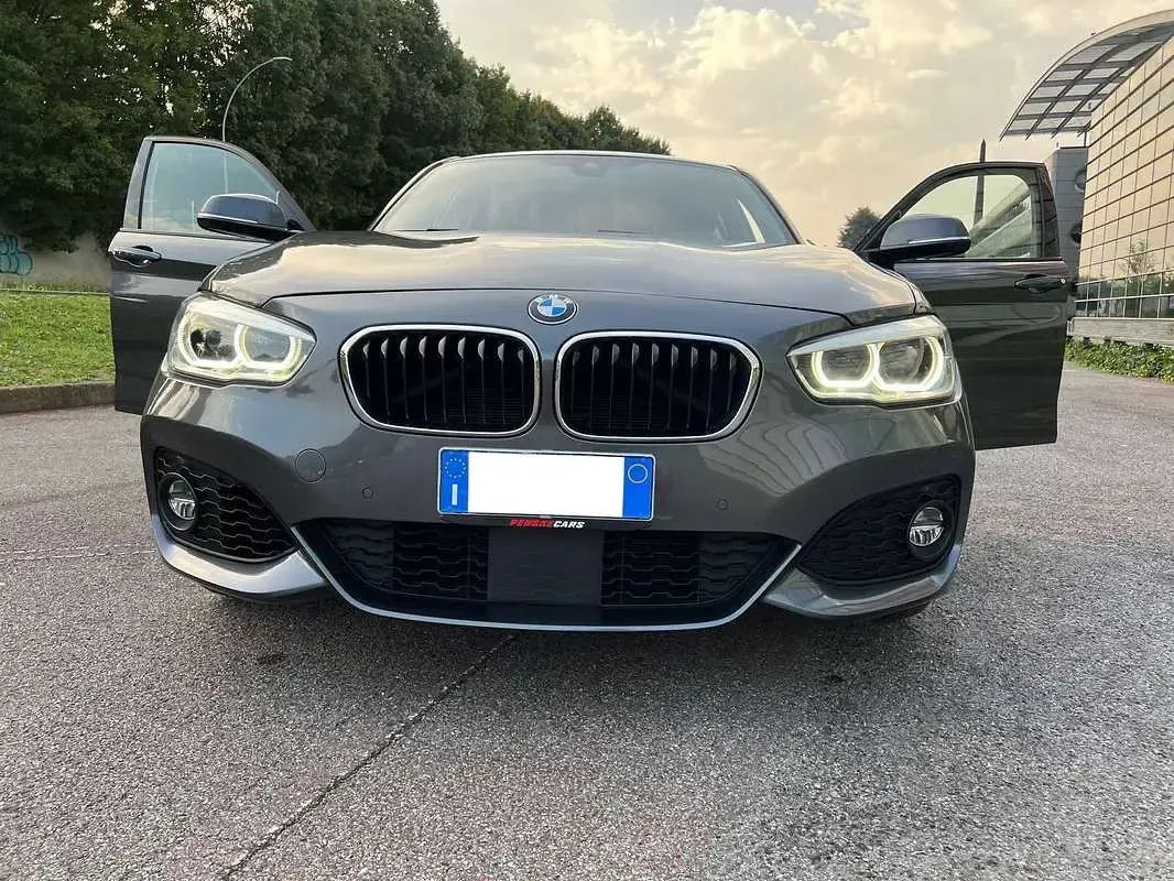 Usata BMW 125 M Sport 224 CV (164 kW) 2018 Grigio Berlina