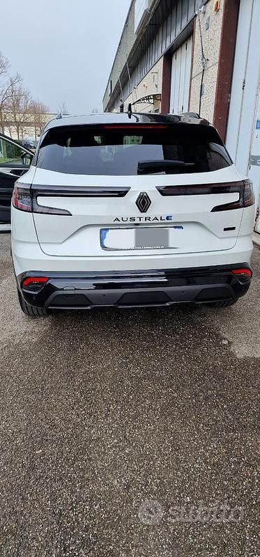 Usata Renault Austral 200 CV (147 kW) 2023 Bianco SUV