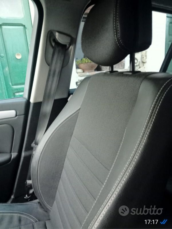 Usata Renault Laguna III 110 CV (80 kW) 2008 Nero Station wagon