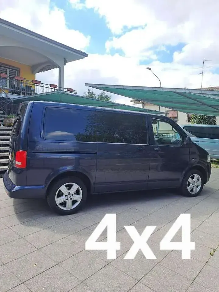 Usata VW T5 Comfortline 140 CV (102 kW) 2011 Blu Furgone