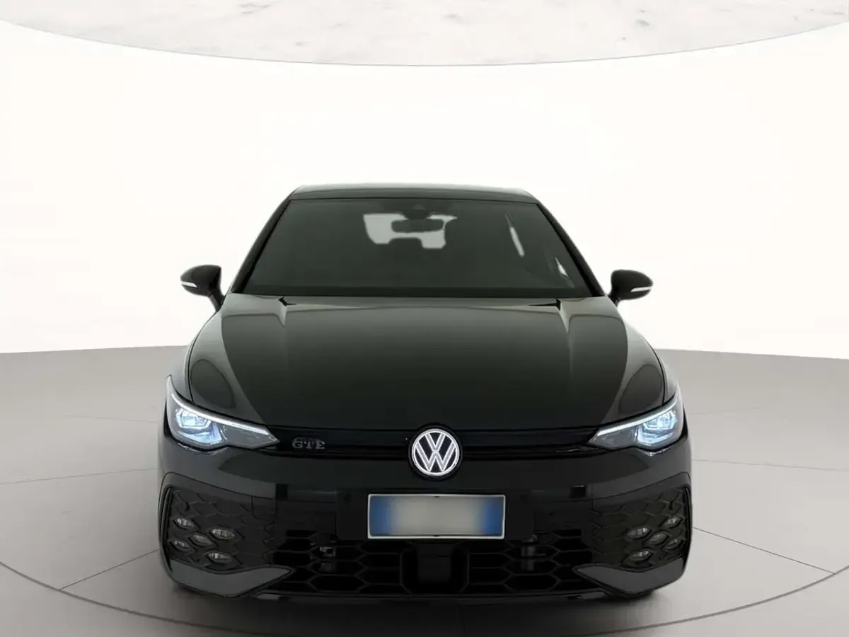 Usata VW Golf VIII GTE 272 CV (200 kW) 2025 Urano grey Berlina