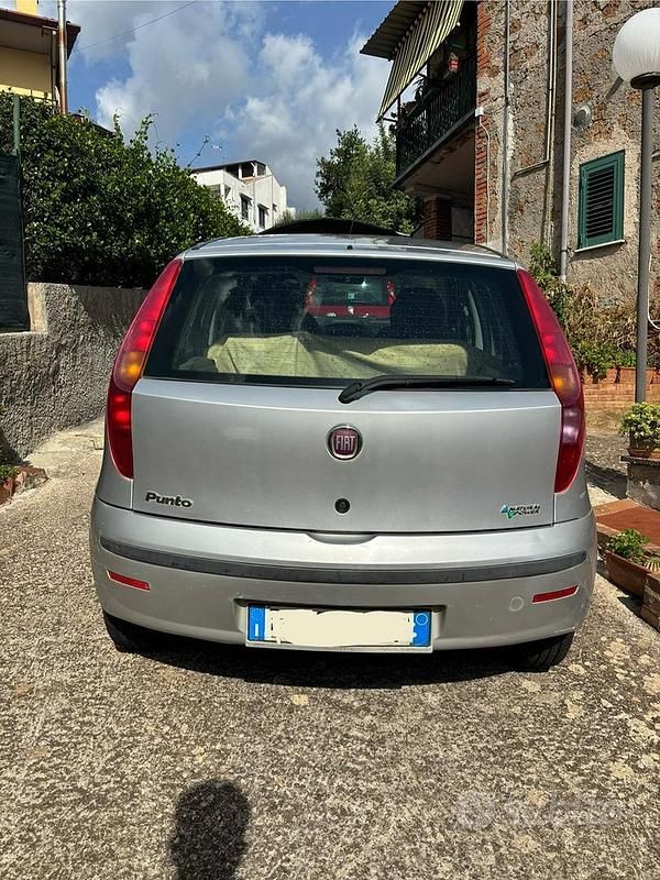 Usata Fiat Punto 60 CV (44 kW) 2008 Grigio Berlina