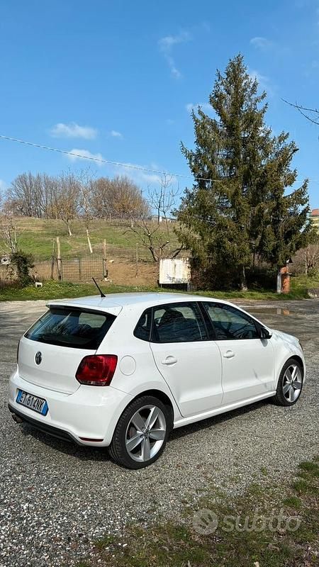 Usata VW Polo 75 CV (55 kW) 2014 Bianco Berlina