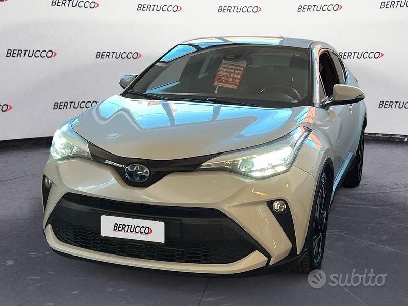 Usata Toyota C-HR 183 CV (134 kW) 2022 Bianco SUV