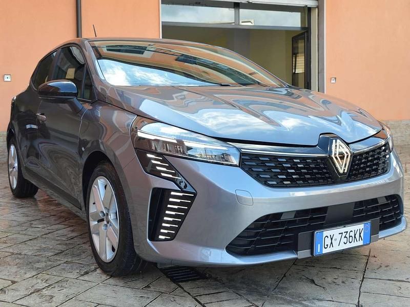 Usata Renault Clio V Evolution 101 CV (74 kW) 2024 Grigio Berlina