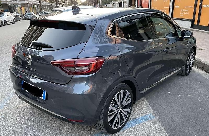 Usata Renault Clio IV Initiale Paris 116 CV (85 kW) 2019 Berlina