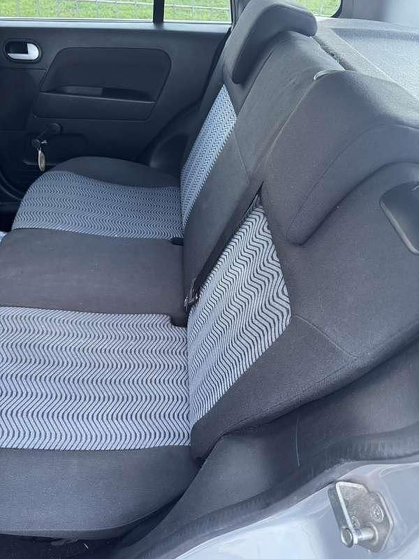 Usata Ford Fusion 90 CV (66 kW) 2006 Monovolume