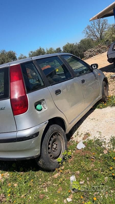 Usata Fiat Punto 1995 Grigio Berlina