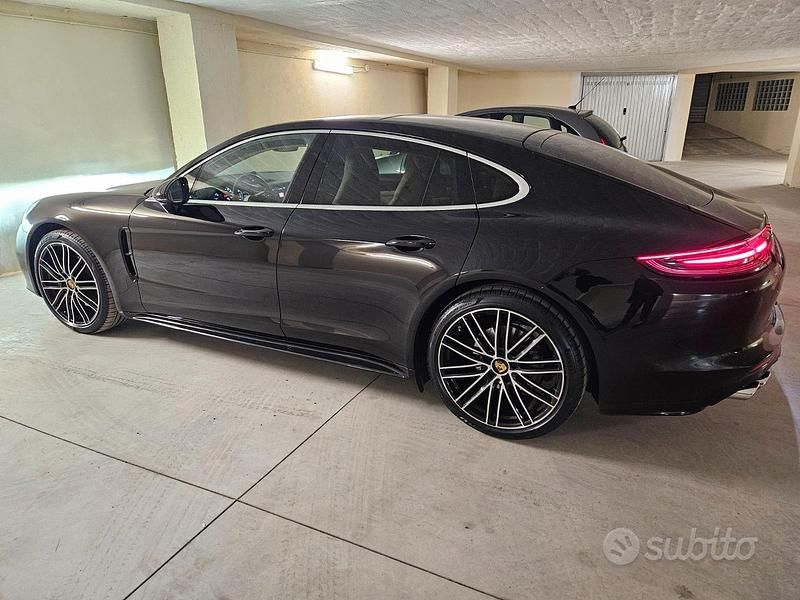 Nero Usata 2018 Porsche Panamera 4S Tre volumi | 66.000 € - Immagine 1/4