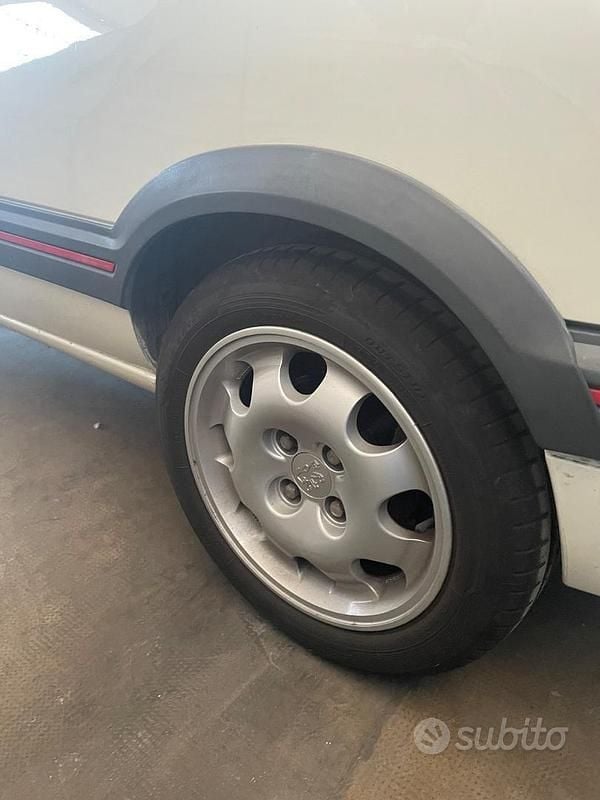 Usata Peugeot 205 GTi 128 CV (94 kW) 1987 Berlina