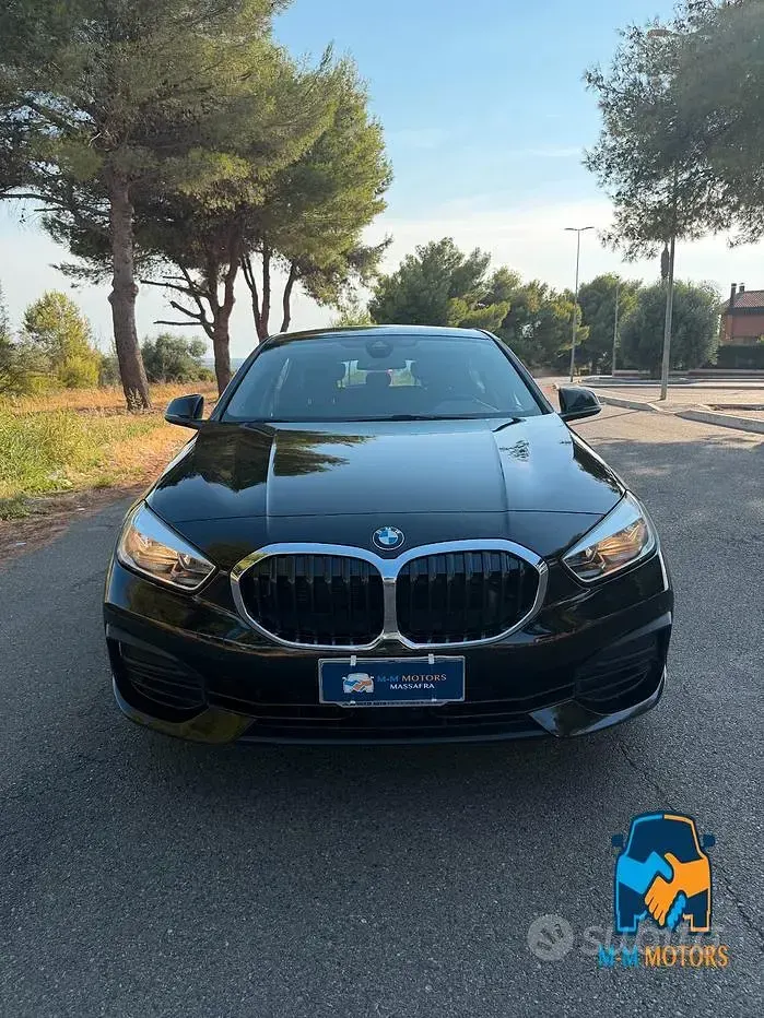 Usata BMW 118 Advantage 150 CV (110 kW) 2021 Nero Berlina