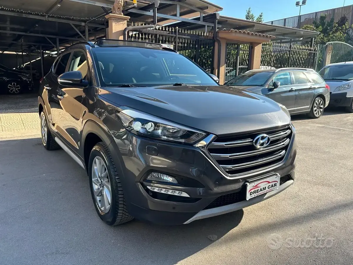 Usata Hyundai Tucson Xpossible 116 CV (85 kW) 2017 Grigio SUV