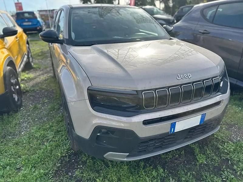 Usata Jeep Avenger Summit 110 CV (80 kW) 2025 Grigio SUV