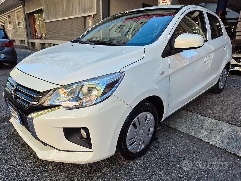 Usata Mitsubishi Space Star Invite 71 CV (52 kW) 2024 Bianco Berlina