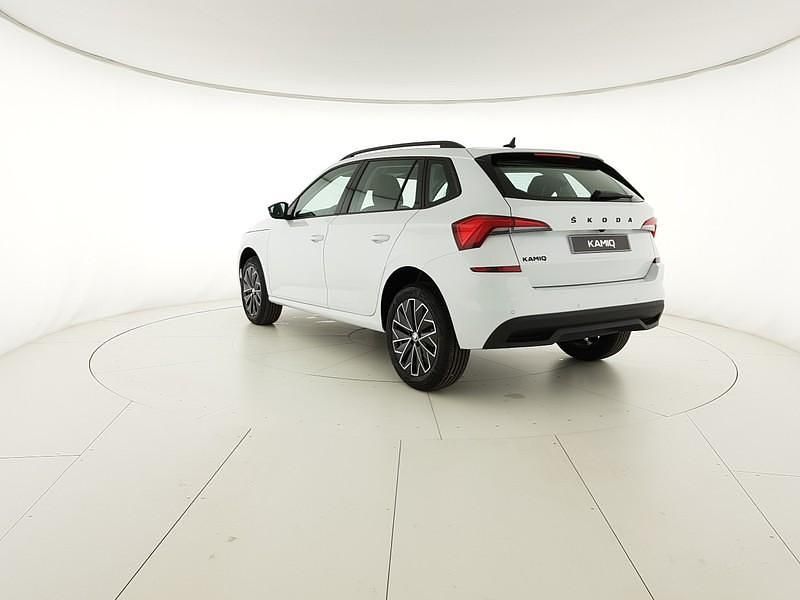 Usata Skoda Kamiq 110 CV (80 kW) 2023 Bianco luna metallizzato SUV