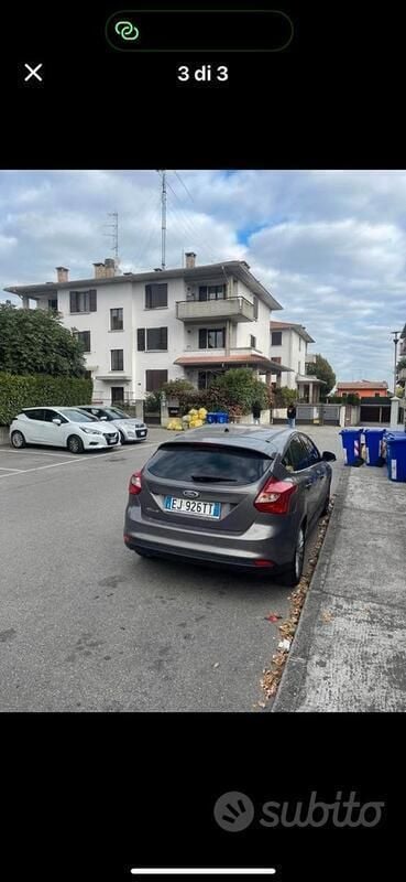 Usata Ford Focus Titanium 115 CV (84 kW) 2011 Grigio Berlina