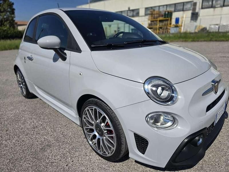 Usata Abarth 595 145 CV (106 kW) 2021 Argento Berlina