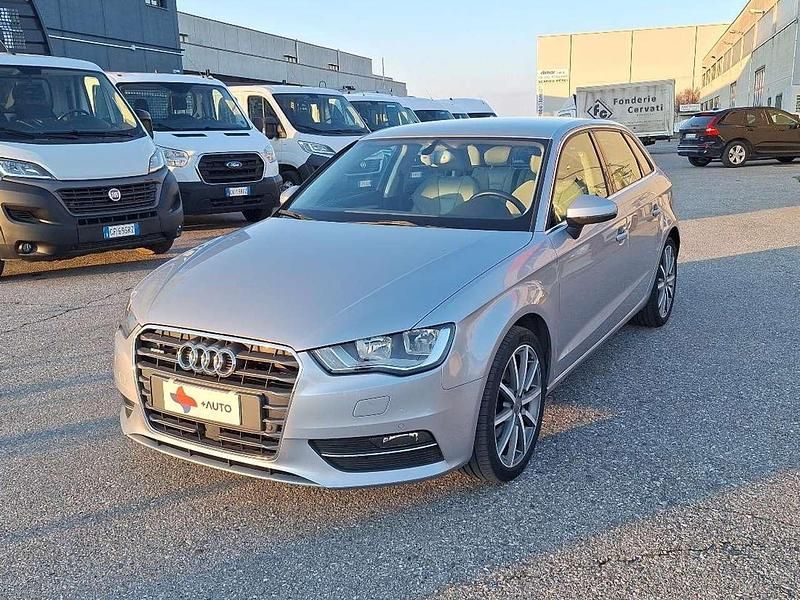 Usata Audi A3 Attraction 190 CV (139 kW) 2015 Argento Berlina