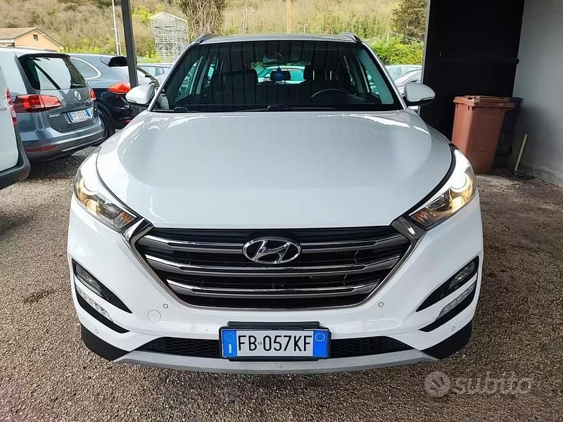 Usata Hyundai Tucson Xpossible 115 CV (84 kW) 2016 Bianco SUV