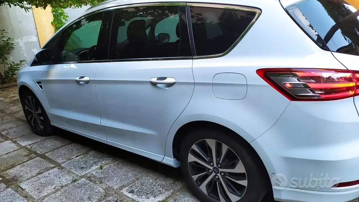 Usata Ford S-MAX Titanium 150 CV (110 kW) 2021 Bianco Monovolume