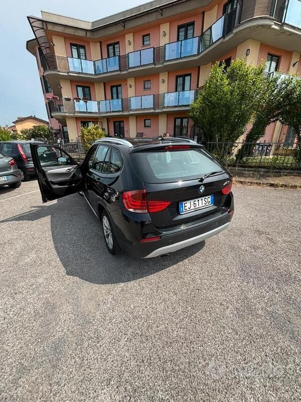 Usata BMW X1 143 CV (105 kW) 2011 Nero SUV