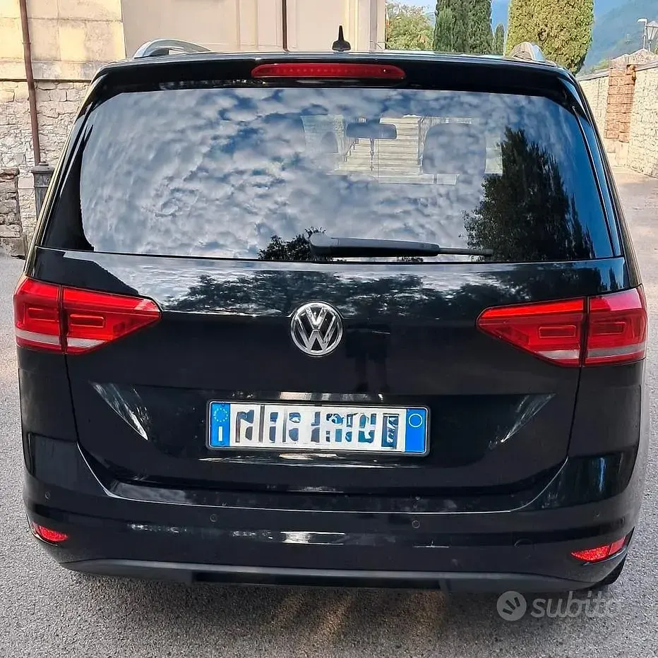 Usata VW Touran 2016 Nero Monovolume