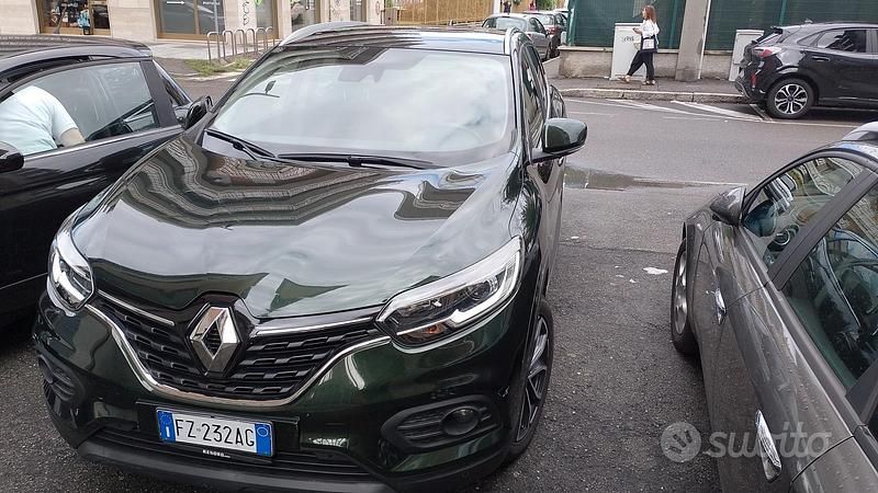 Verde Usata 2019 Renault Kadjar SUV | 15.500 € (Buon prezzo) - Immagine 1/4